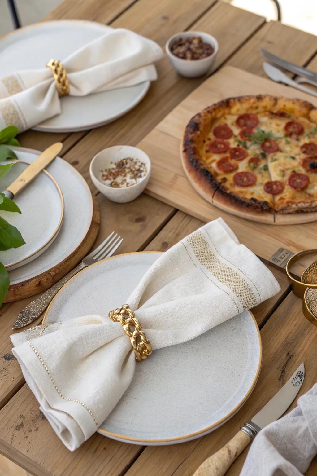 Elegant napkin rings bring a refined touch to your table setting, completing the look effortlessly.