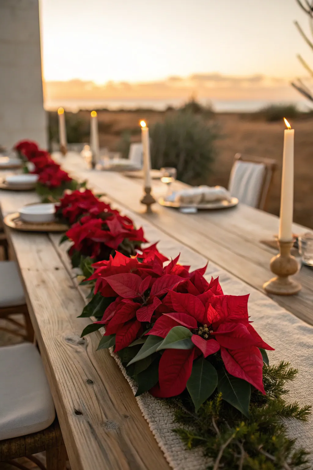 15+ Stunning Poinsettia Centerpiece Ideas